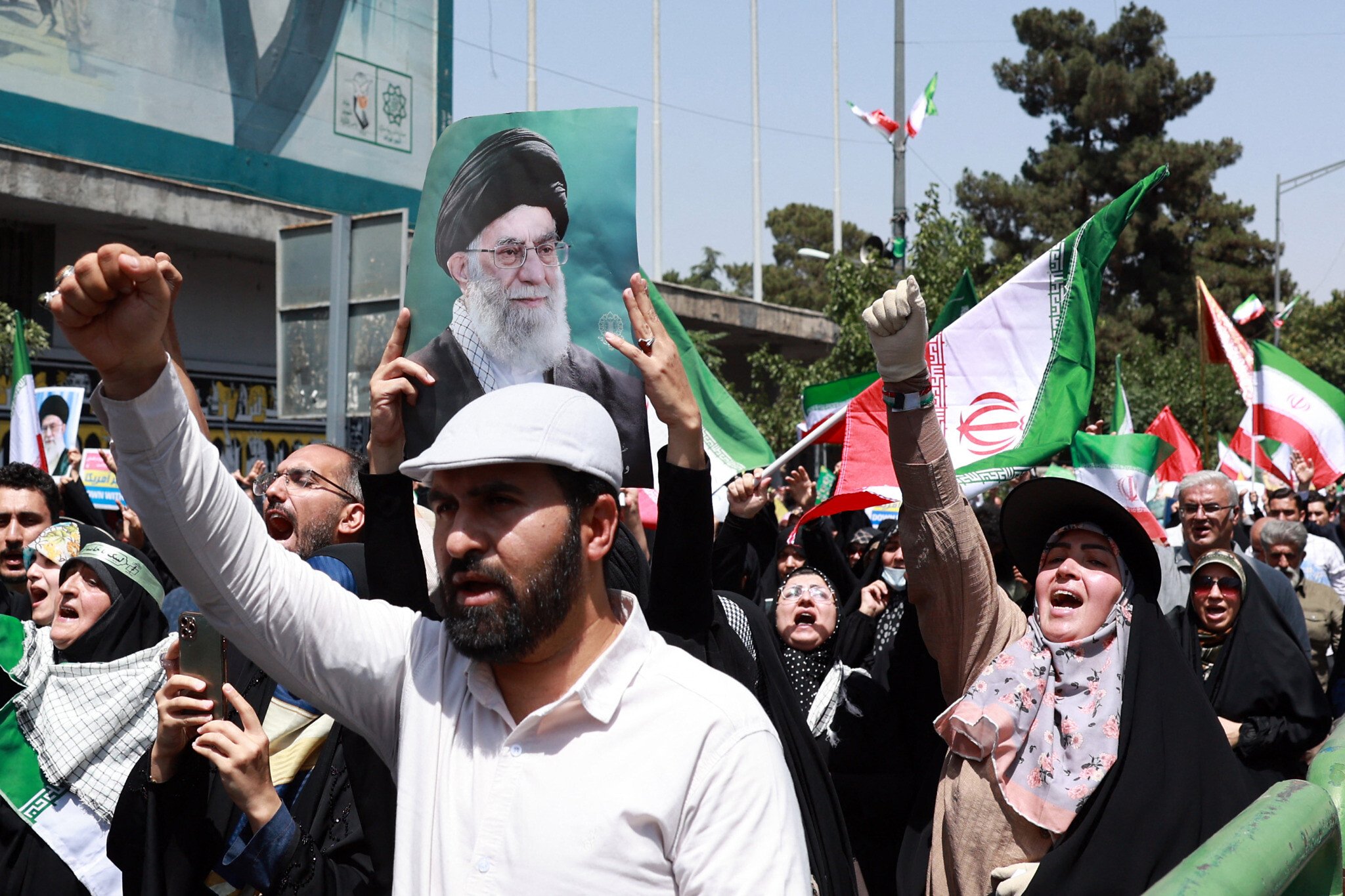 UK joins other nations in pulling embassy staff from Iran
