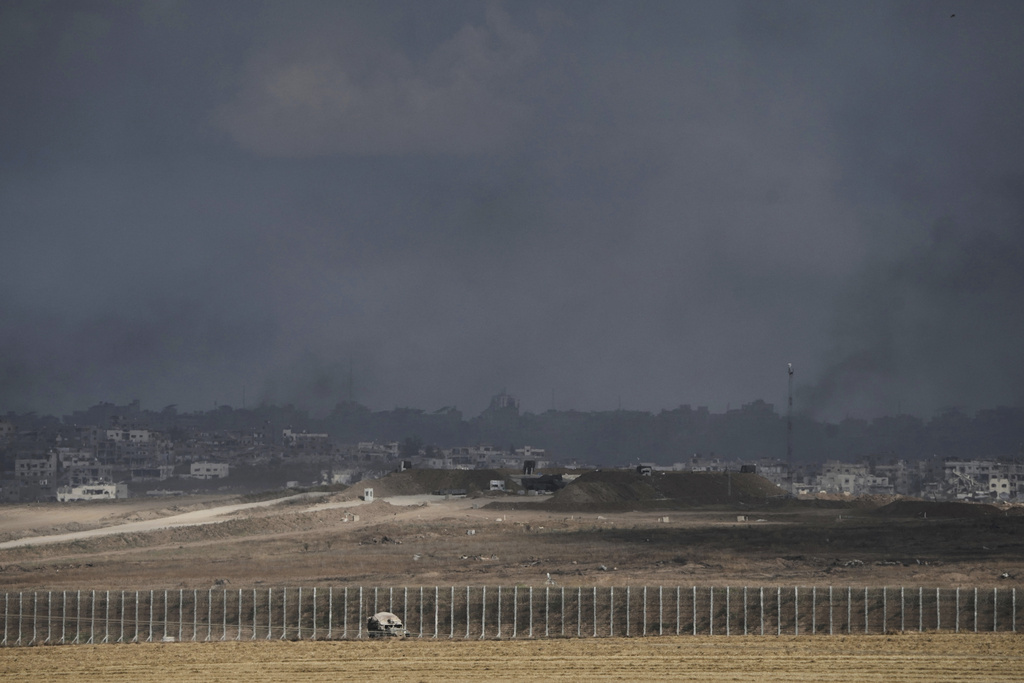 NextImg:IDF expands Gaza ground offensive; 14 said killed in Israeli strike on Jabalia home
