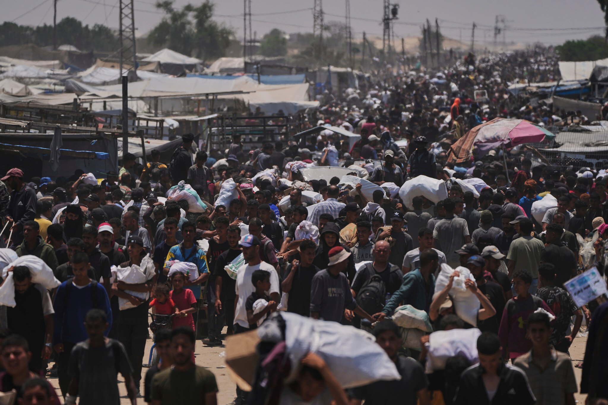 NextImg:Palestinians say 25 killed near Gaza aid site; IDF says troops fired at threats