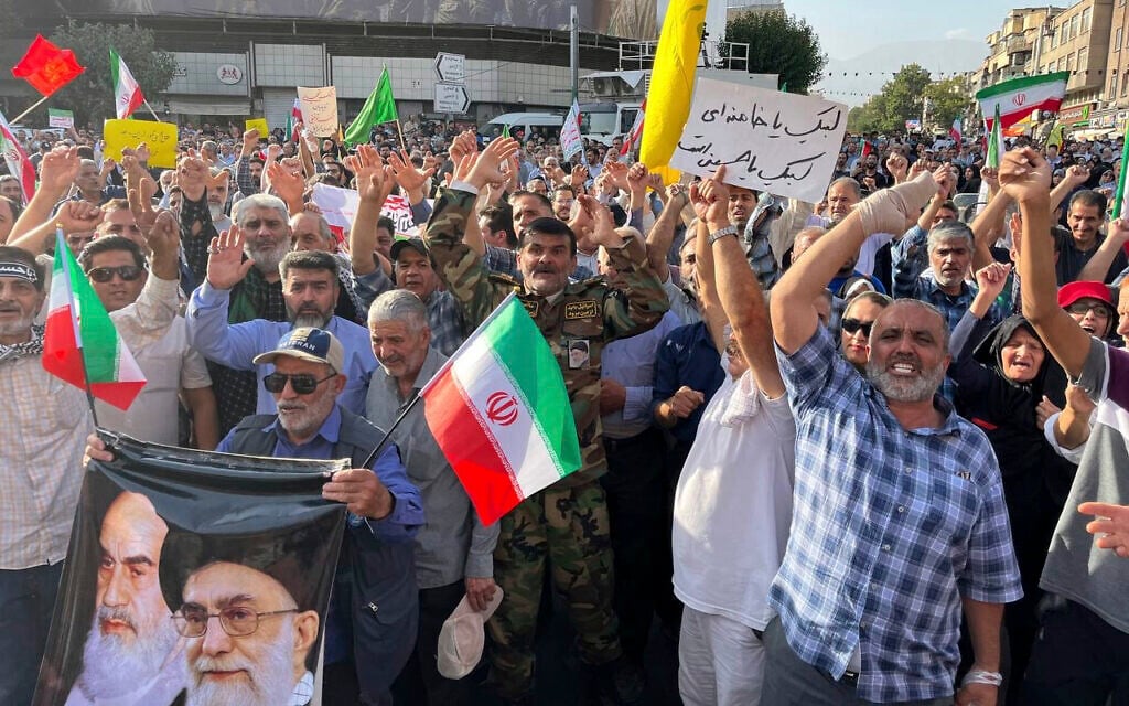 Iran, Russia set to hold talks as Tehran fumes at US over strikes