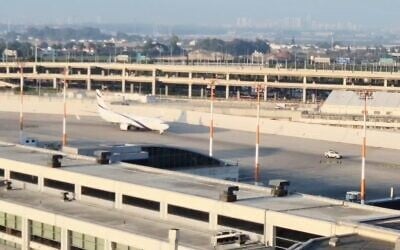 First plane operated by El Al bringing back Israelis from Larnaca arrives at Tel Aviv's Ben Gurion Airport, June 18, 2025. (video screenshot/courtesy of Israel Airports Authority)