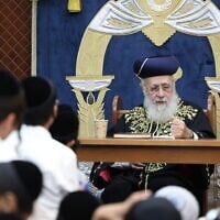 Rabbi Yitzhak Yosef delivers a lesson in Safed, on September 17, 2024. (David Cohen/Flash90)