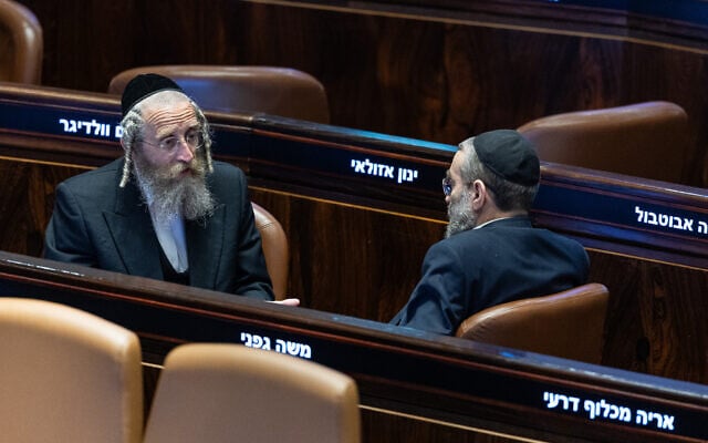 Após acordo, partidos Haredi recuam na ameaça de dissolver o Knesset e convocar eleições