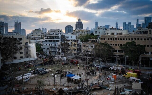 The scene where a ballistic missile fired from Iran hit and caused damage in Tel Aviv, June 16, 2025. (Erik Marmor/Flash90)