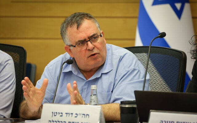 Chairman of the Knesset Economic Affairs Committee MK David Bitan presides over a hearing on flight arrangements following the launch of Operation Rising Lion, June 23, 2025. (Noam Moskowitz, Office of the Knesset Spokesperson)