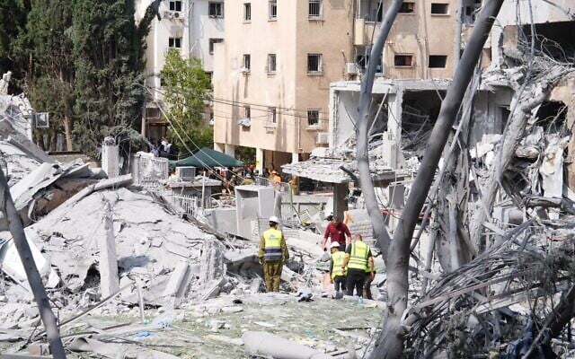 The ALEH rehabilitative campus in Bnei Brak, devastated by an Iranian missile, June 16, 2025 (Eliezer Feinstein / ALEH)
