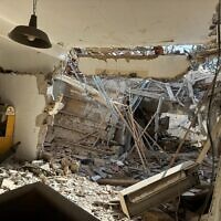 The scene of a missile impact in Beersheba on June 20, 2025. (Israel Police)