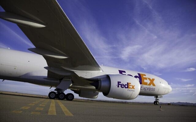 A FedEx plane (Courtesy)