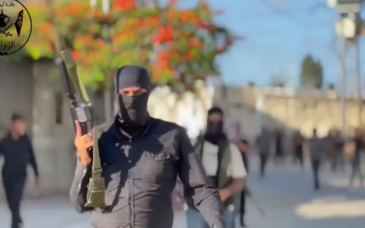 A gunman from the Abu Ziyad clan, who appeared in a video in which the family demanded that Hamas hand over operatives responsible for killing one of its relatives. June 2025. (screen capture: Facebook, 27a clause of the copyright law)