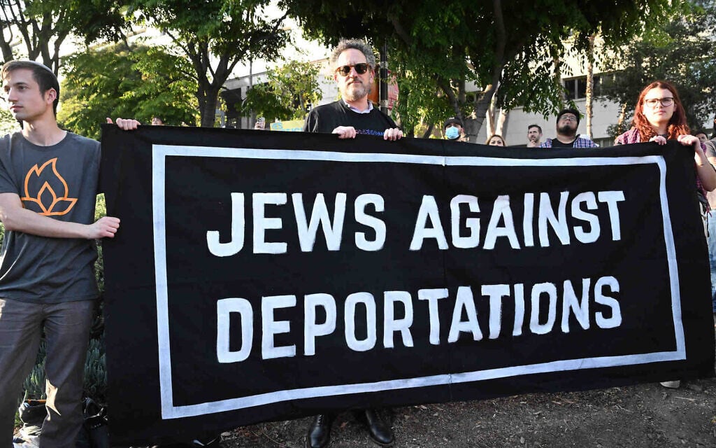 California ICE protests spur Jewish community leaders to call for ‘nonviolence’ California ICE protests spur Jewish community leaders to call for ‘nonviolence’