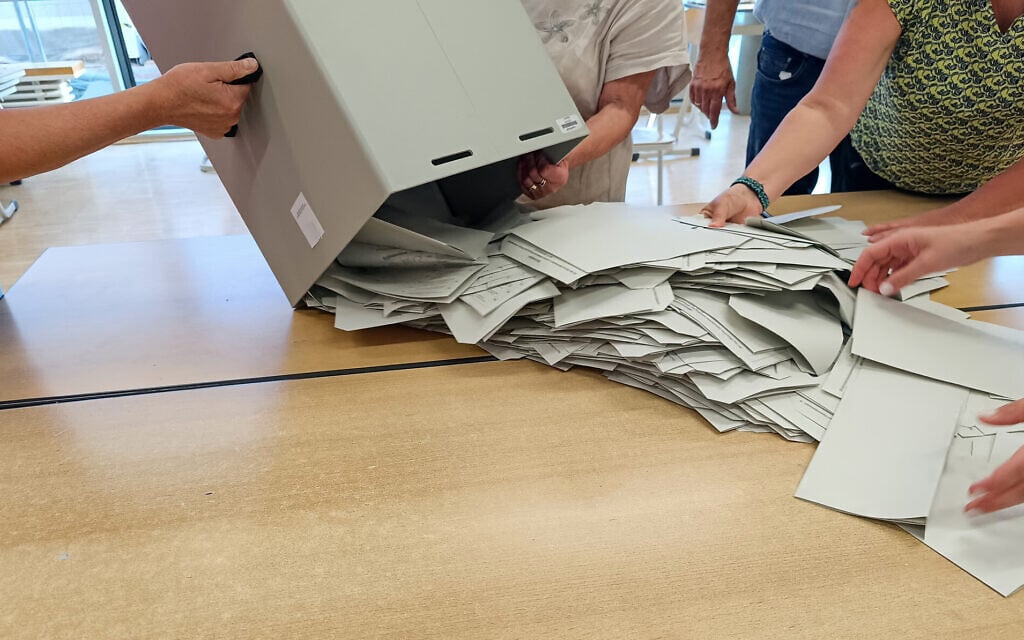 WZO heads likely to throw out thousands of suspect ballots as they meet on voter fraud