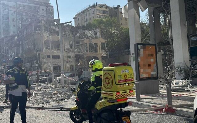 The site of an Iranian missile strike in Holon, June 19, 2025 (MDA)