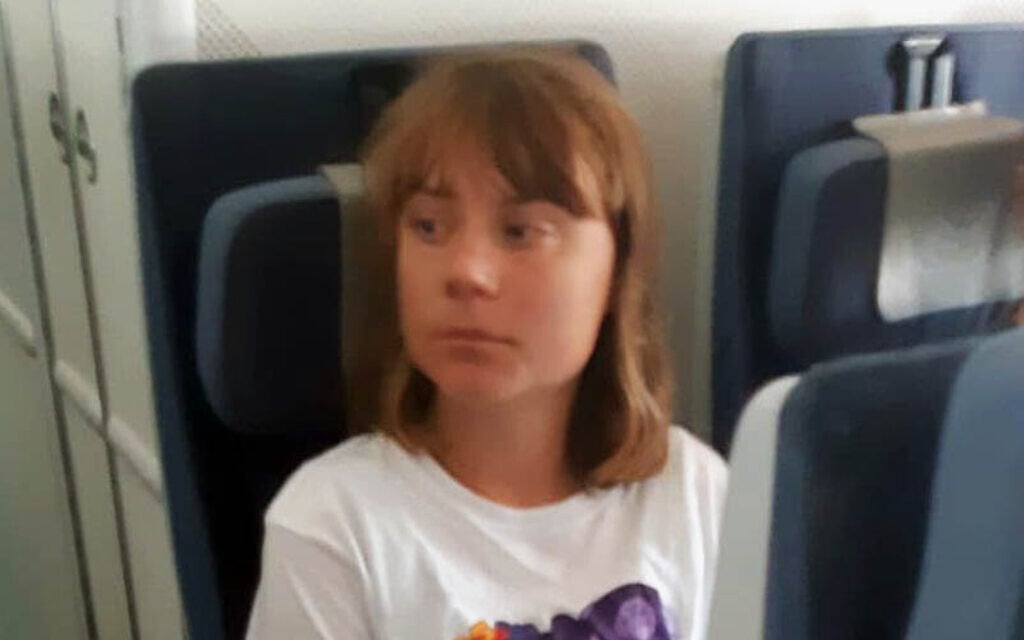 Thunberg, 3 other flotilla activists booted from Israel; 8 held for refusing deportation