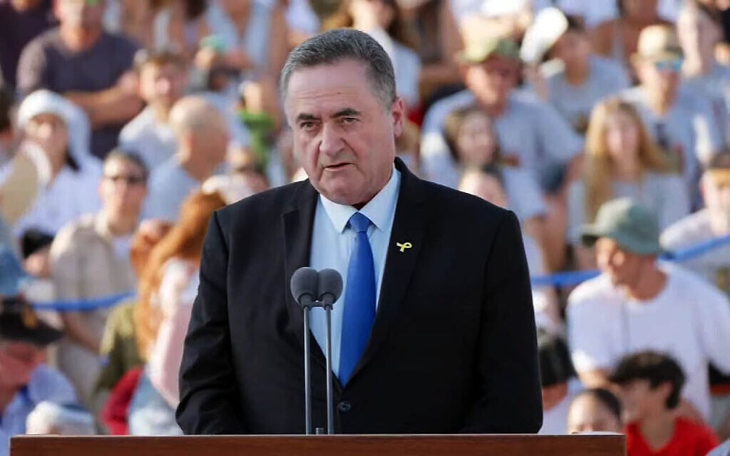 Defense Minister Israel Katz speaks at an Israeli Air Force pilots course graduation ceremony at the Hatzerim airbase, July 10, 2025. (Screenshot: IDF)