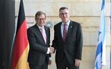 German Foreign Minister Johann Wadephul poses for a photo with his Israeli counterpart, Gideon Sa'ar, ahead of a meeting at the Foreign Ministry in Jerusalem, on July 31, 2025 (Shlomi Amsalem/GPO)