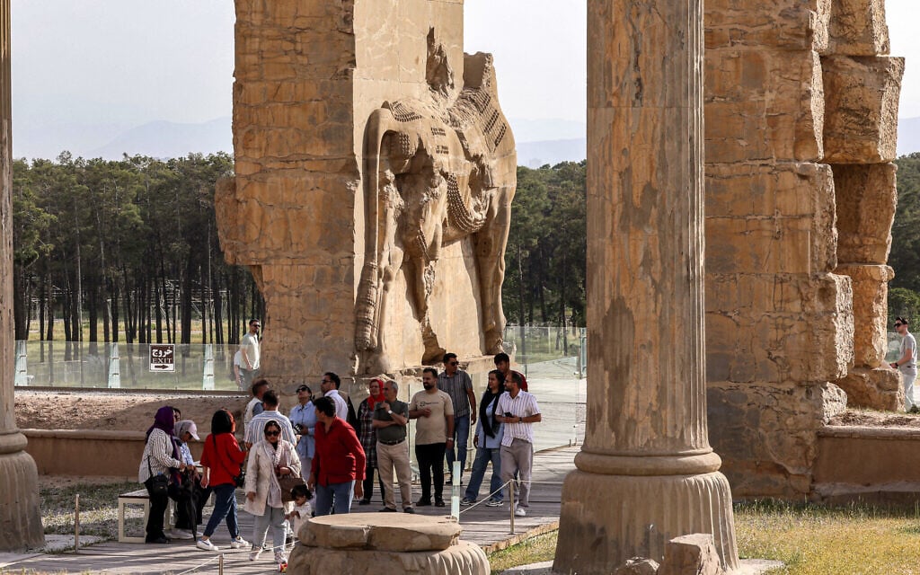 Some European tourists still travel to Iran, flouting dire warnings