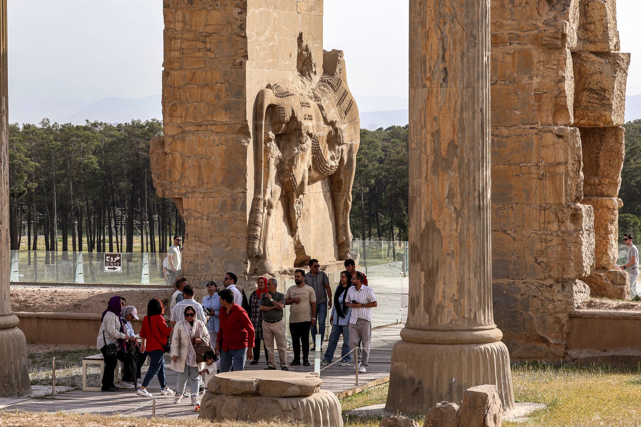 Some European tourists still travel to Iran, flouting dire warnings