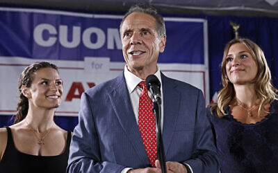 New York City mayoral candidate and former New York governor Andrew Cuomo (C) speaks during an election party following the primaries at the Carpenters Union in New York City on June 24, 2025. (John Lamparski / AFP)