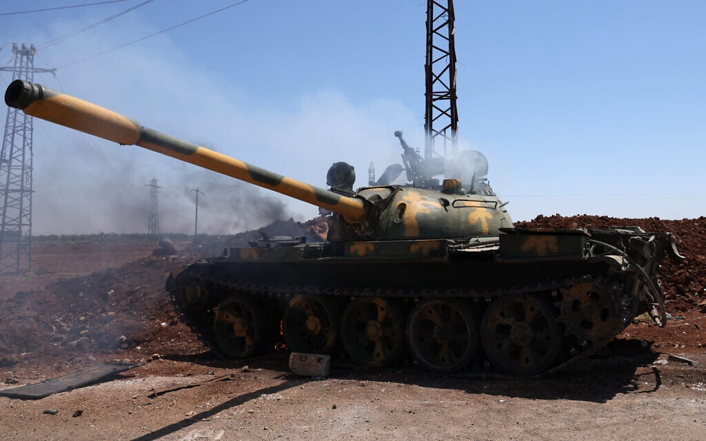 IDF strikes several tanks in south Syria as regime forces, Bedouin clash with Druze