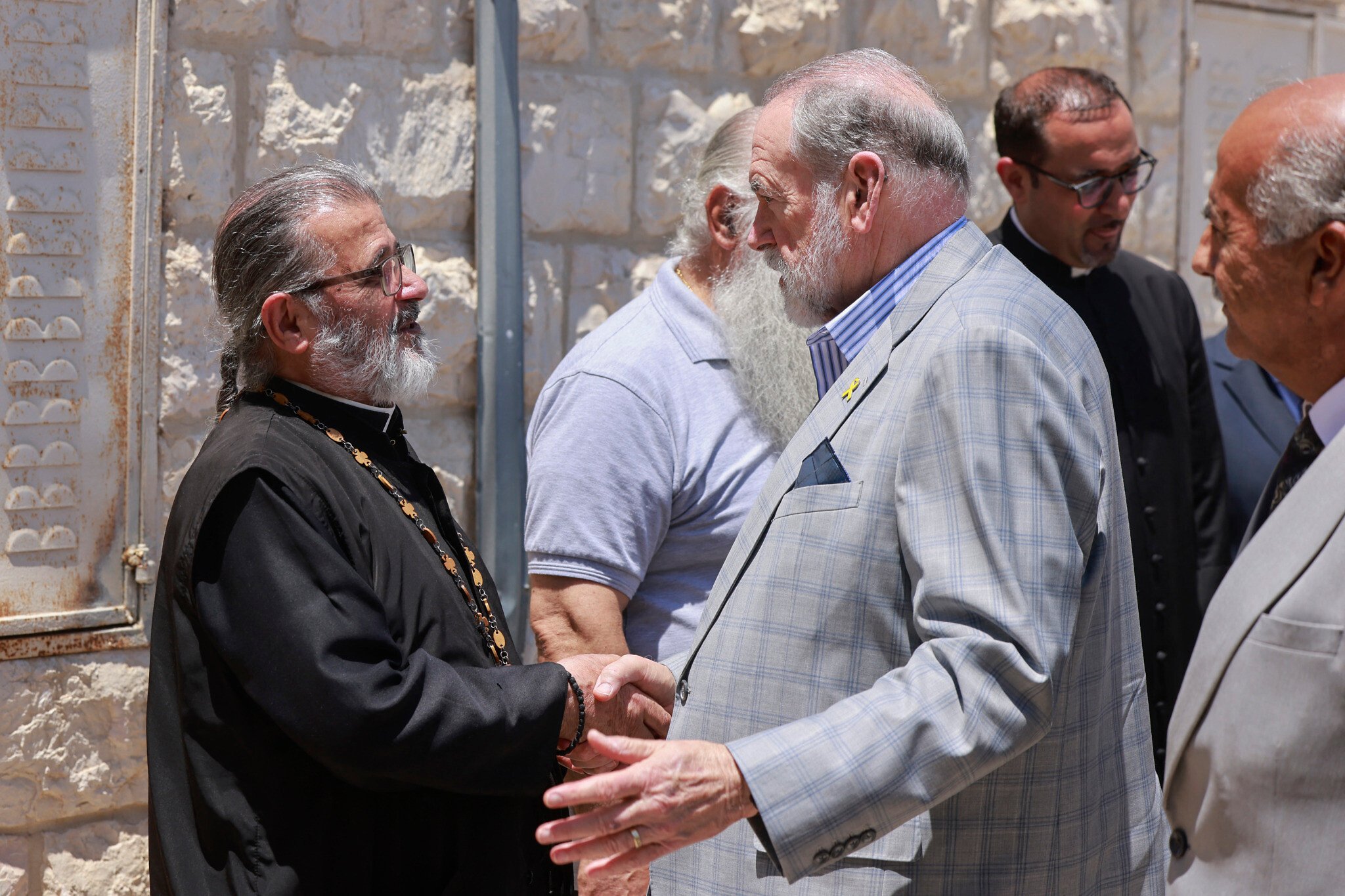 US Ambassador Huckabee Visits West Bank Taybeh After Settler-Arson Attack