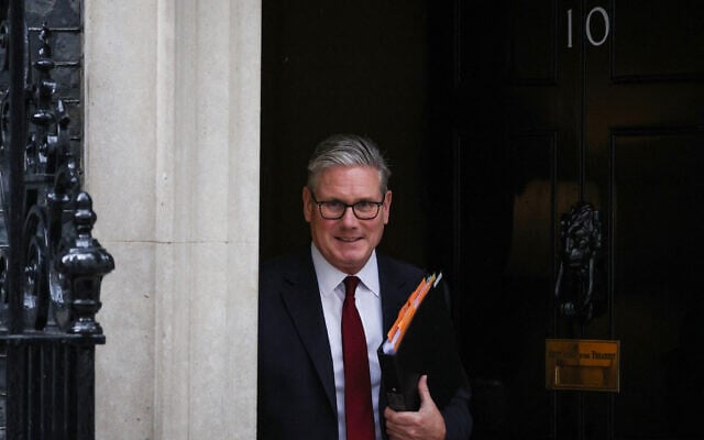Britain's Prime Minister Keir Starmer leaves 10 Downing street, in central London, on July 21, 2025, to attend a Parliamentary Liaison Committee hearing. (Adrian DENNIS / AFP) Britain's Prime Minister Keir Starmer leaves 10 Downing street, in central London, on July 21, 2025, to attend a Parliamentary Liaison Committee hearing. (Adrian DENNIS / AFP)