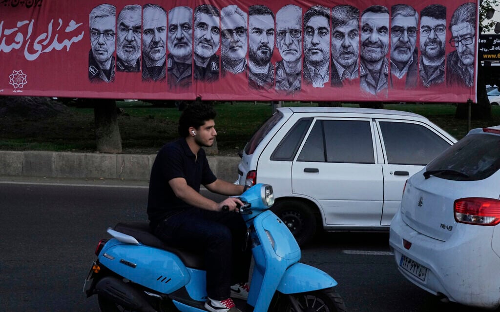 Two dozen Iranian Jews accused of contact with Israel as mass arrests rattle community