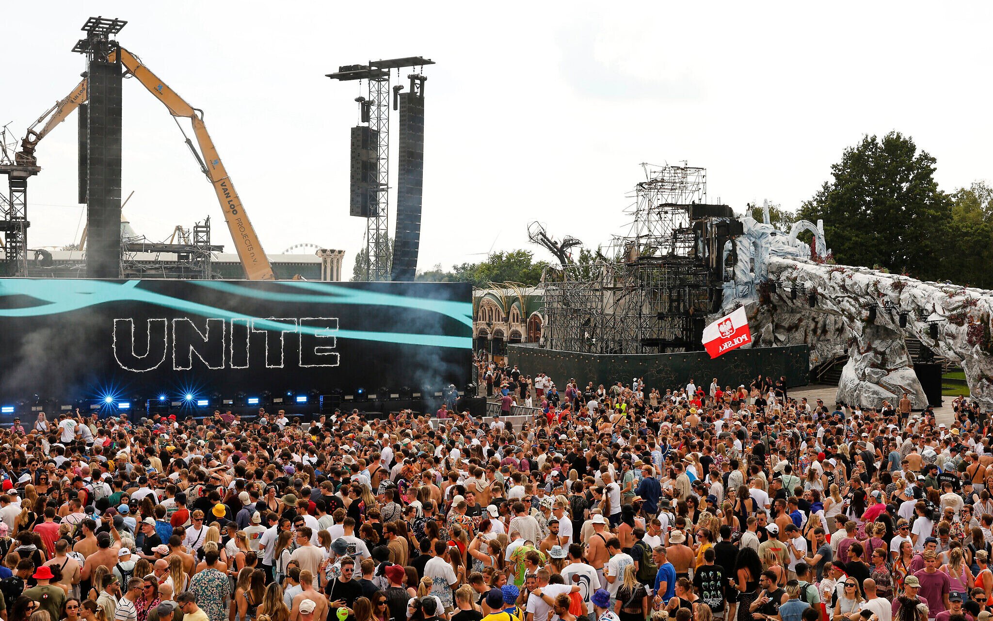 Activists, citing ‘war crimes,’ urge Belgium to arrest Israelis at music festival