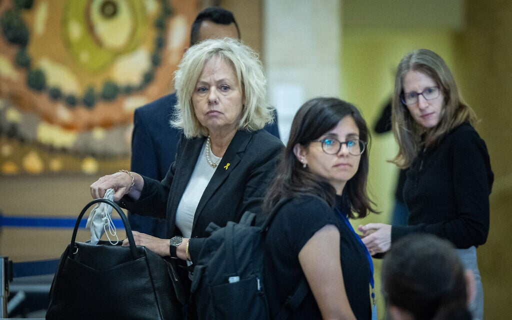 Likud to advance bill stripping AG of authority over ministry legal advisers