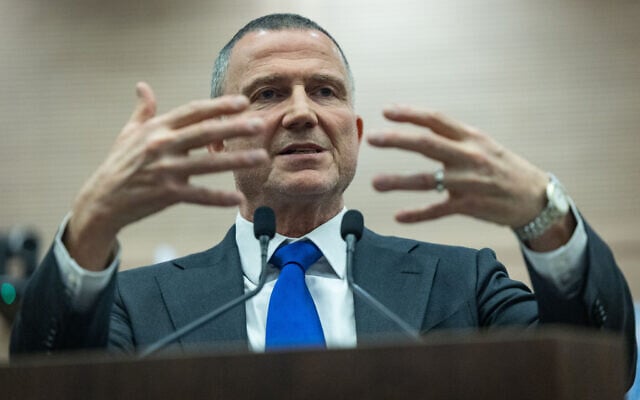 Chairman of the Foreign Affairs and Defense Committee, Yuli Edelstein, delivers a statement to the media on the military draft law at the Knesset, in Jerusalem, July 15, 2025. (Yonatan Sindel/Flash90)