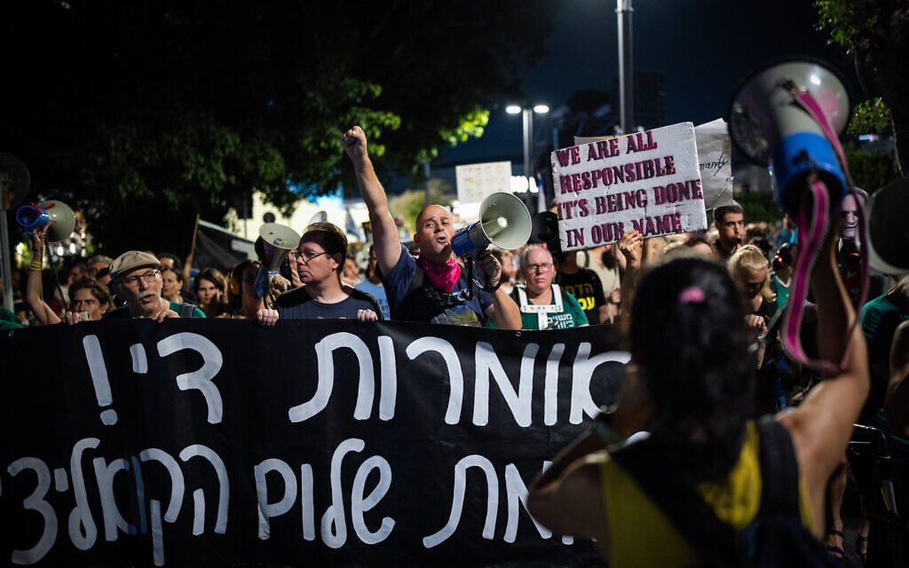 ‘This war no longer has a security purpose’: Thousands rally for hostages in Tel Aviv
