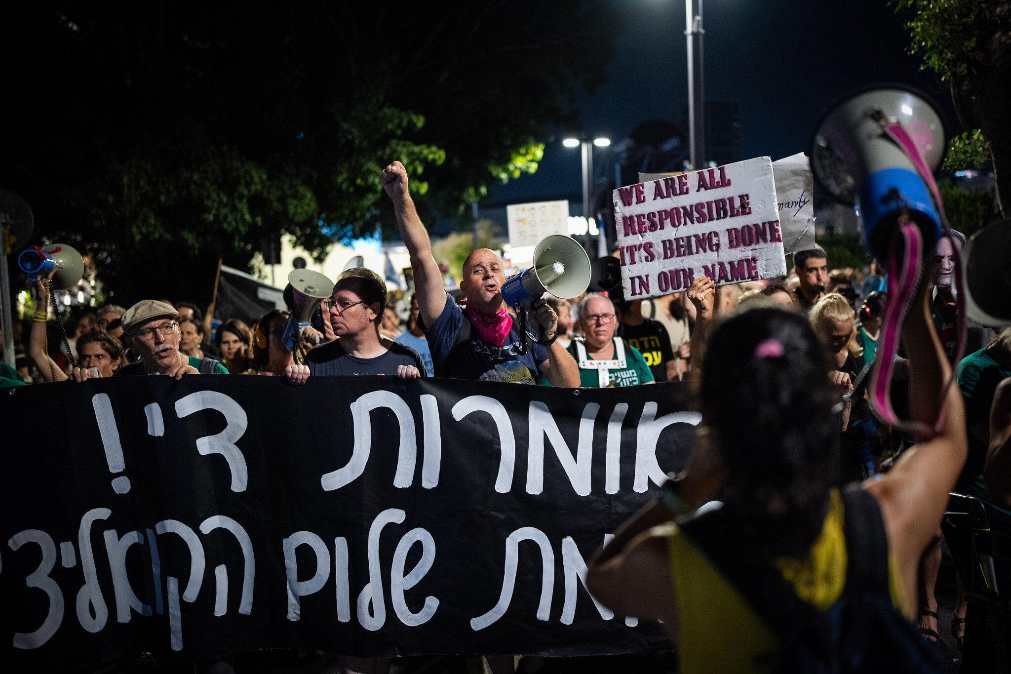 NextImg:‘This war no longer has a security purpose’: Thousands rally for hostages in Tel Aviv