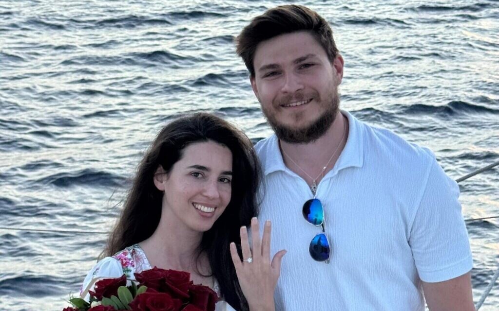 Released hostages Troufanov, Cohen announce plans to marry