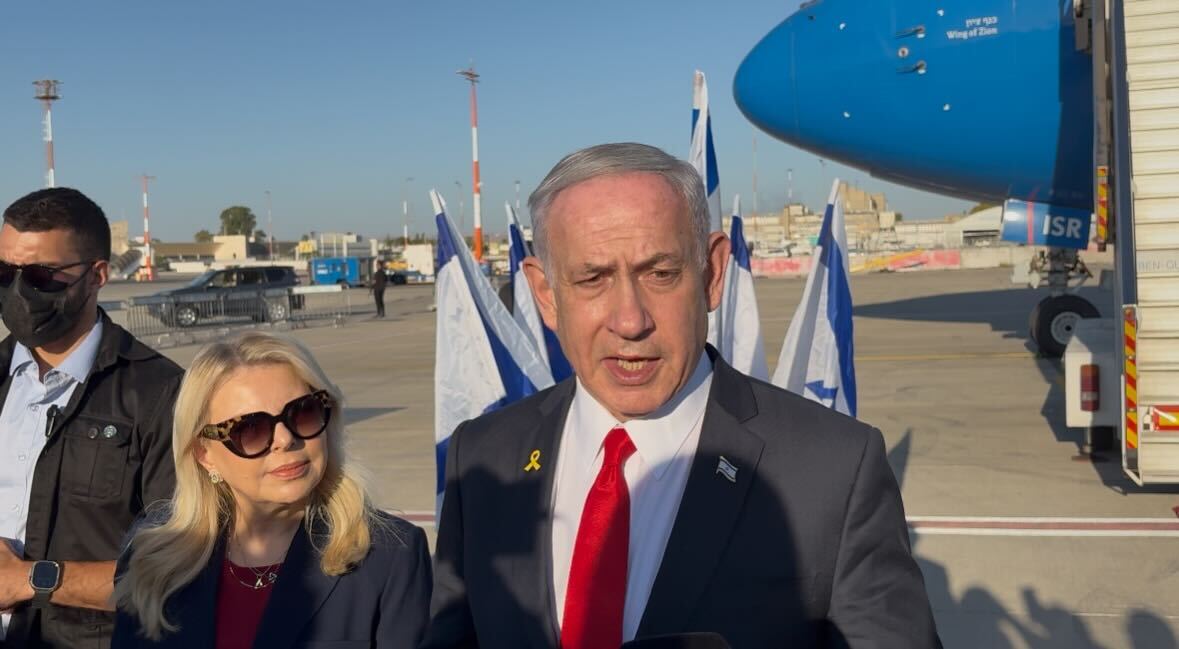 Netanyahu boarding flight to DC