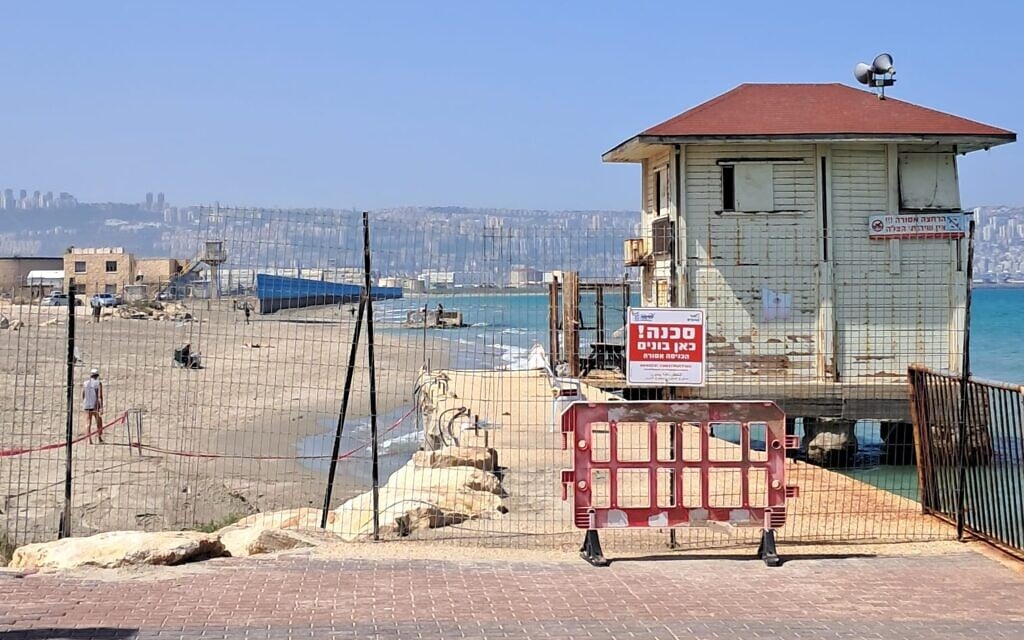 Environmental groups appeal against ‘outdated’ breakwater project on Haifa beach