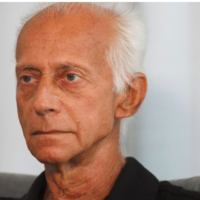 Singer-songwriter Matti Caspi in campaign to raise funds for additional cancer treatment (Courtesy Lehosheet Yad)