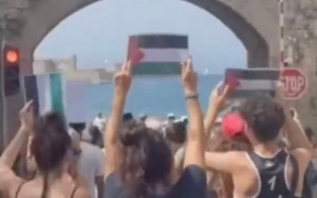 Greek riot police clash with anti-Israel protesters as Israeli ship docks in Rhodes