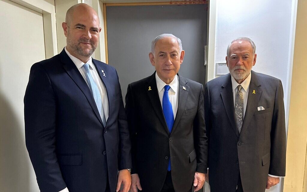 US ambassador Huckabee attends Netanyahu’s criminal trial in show of support