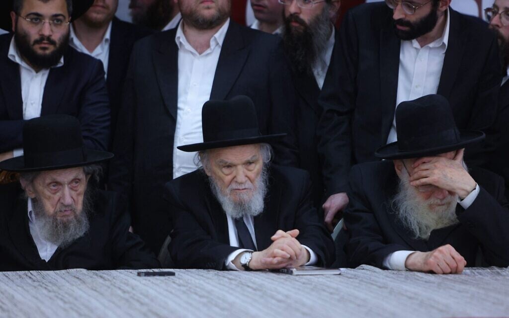 Rabbis Dov Lando (left) and Moshe Hillel Hirsch (center) attend an anti-enlistment conference organized by the Vaad HaYeshivot (Yeshiva Committee), July 31, 2025. (Shuki Lehrer)