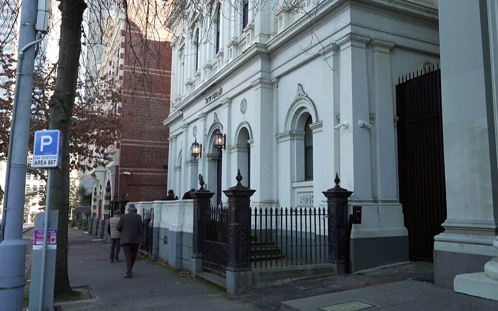 Man charged with setting fire to Melbourne synagogue as police probe terror motive