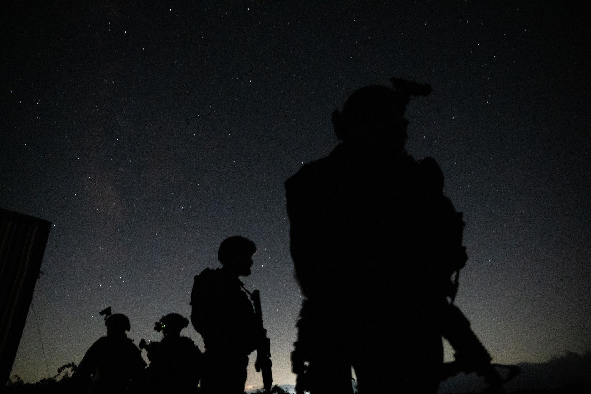 IDF Arrests Multiple Terror Suspects, Seizes Weapons Southern Syria