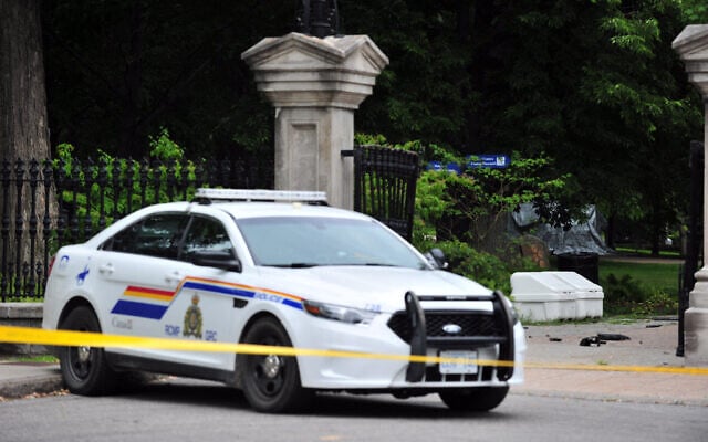 Illustrative: A police car is seen in Ottawa, Canada on July 2, 2020. (Mohamed KADRI / AFP) Illustrative: A police car is seen in Ottawa, Canada on July 2, 2020. (Mohamed KADRI / AFP)