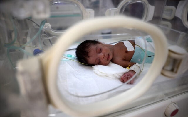 Illustrative: A prematurely born baby lies inside an infant incubator at the al-Aqsa Martyrs hospital in Deir el-Balah in the central Gaza Strip on March 15, 2025.(Photo by Eyad BABA / AFP) Illustrative: A prematurely born baby lies inside an infant incubator at the al-Aqsa Martyrs hospital in Deir el-Balah in the central Gaza Strip on March 15, 2025.(Photo by Eyad BABA / AFP)