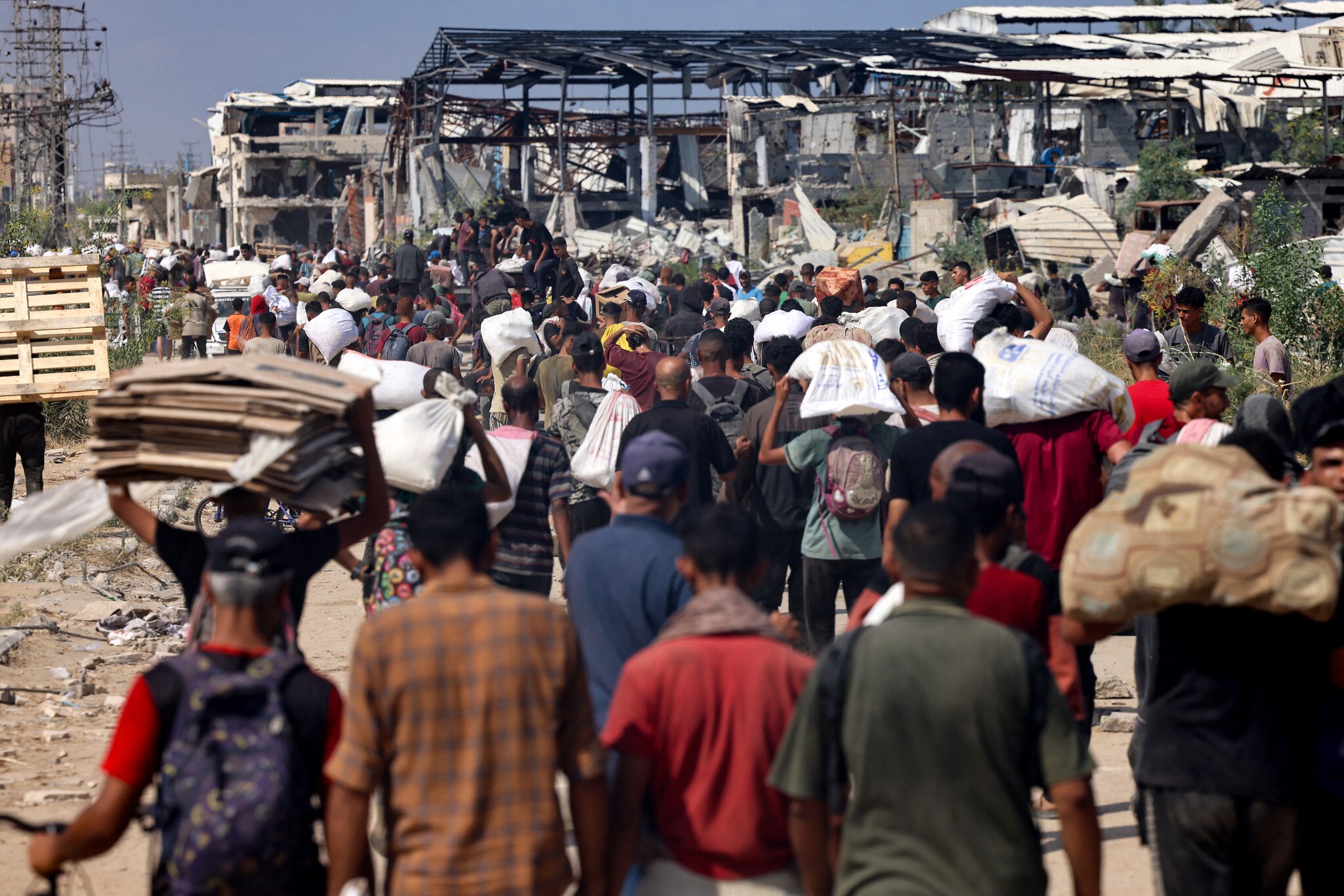 Gaza Aid Policy Shift: Israel Reopens Private Sector Amid UN Diversion Crisis