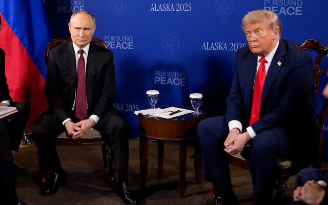 US President Donald Trump (R) and Russian President Vladimir Putin (L) hold a meeting at Joint Base Elmendorf-Richardson on August 15, 2025 in Anchorage, Alaska. (Andrew Harnik/Getty Images/AFP) (