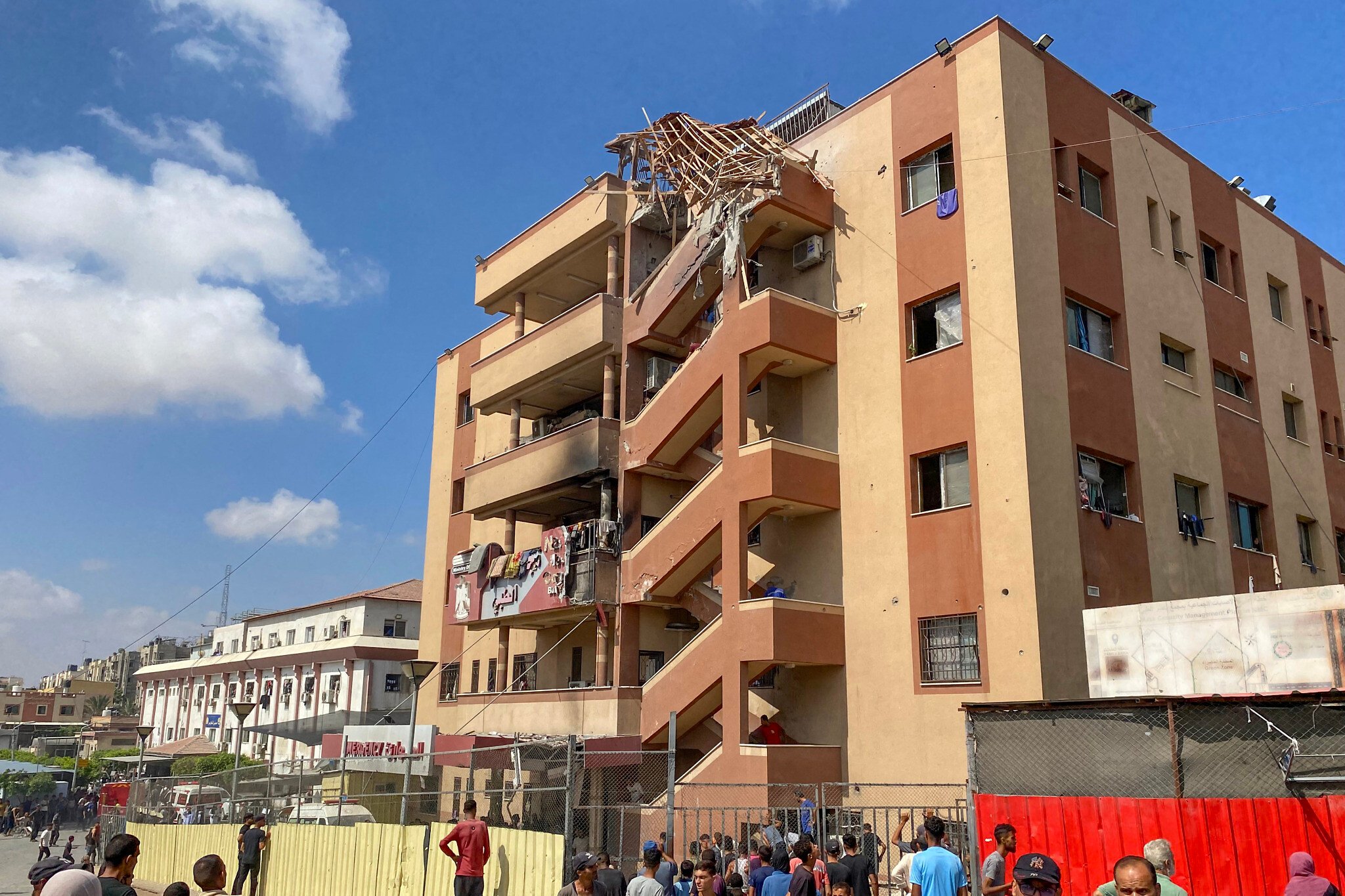 NextImg:IDF widens Nasser Hospital probe amid questions over tank shelling authorization