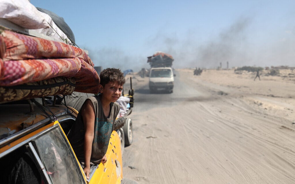 Gaza at ‘breaking point,’ UN food chief says after visit to hunger-stricken Strip