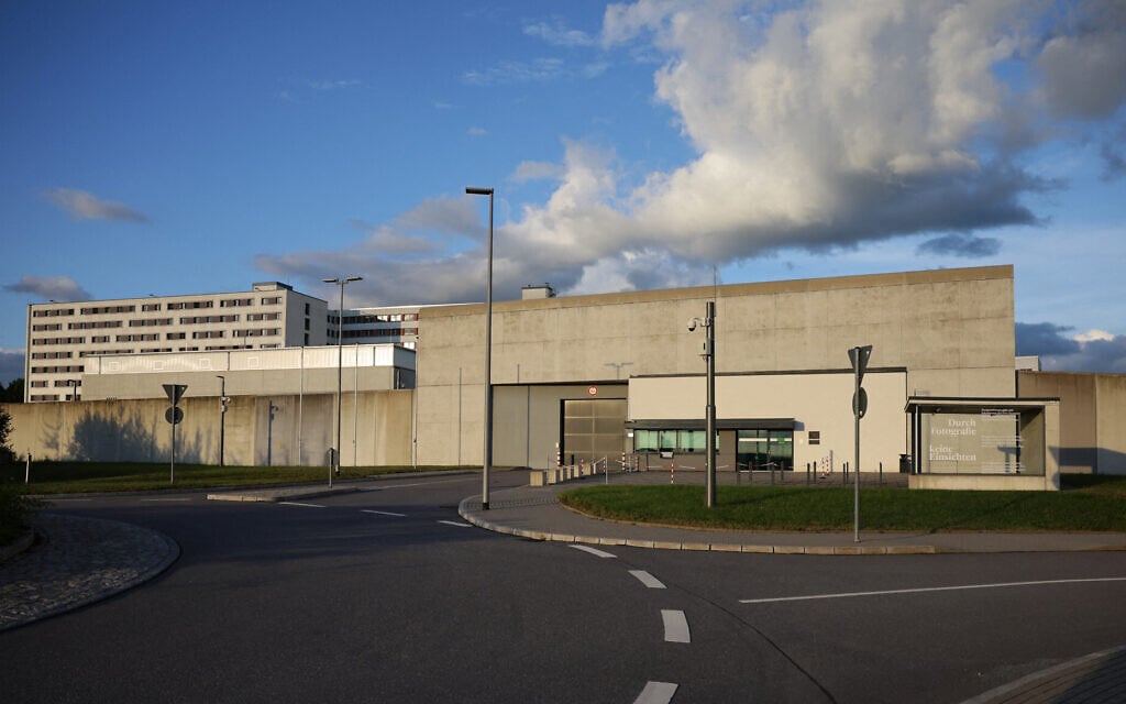 German neo-Nazi shakes up debate when ordered to women’s prison following gender change