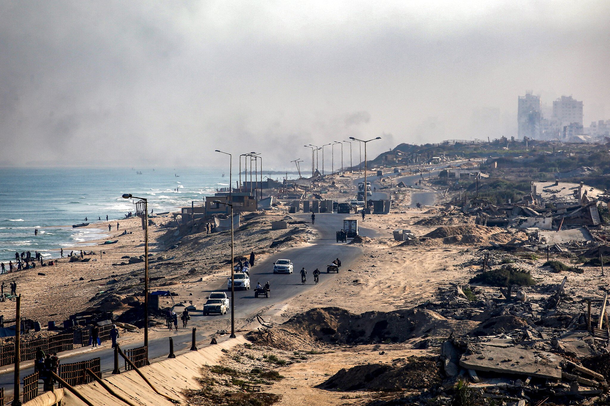 US Plans Temporary Gaza Trusteeship, Population Relocation, Reconstruction