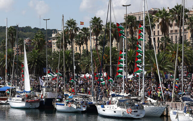 Boats of the flotilla aimed at breaking the blockade of the Gaza Strip, moored at the port of Barcelona, on August 31, 2025 (Lluis GENE / AFP) Boats of the flotilla aimed at breaking the blockade of the Gaza Strip, moored at the port of Barcelona, on August 31, 2025 (Lluis GENE / AFP)