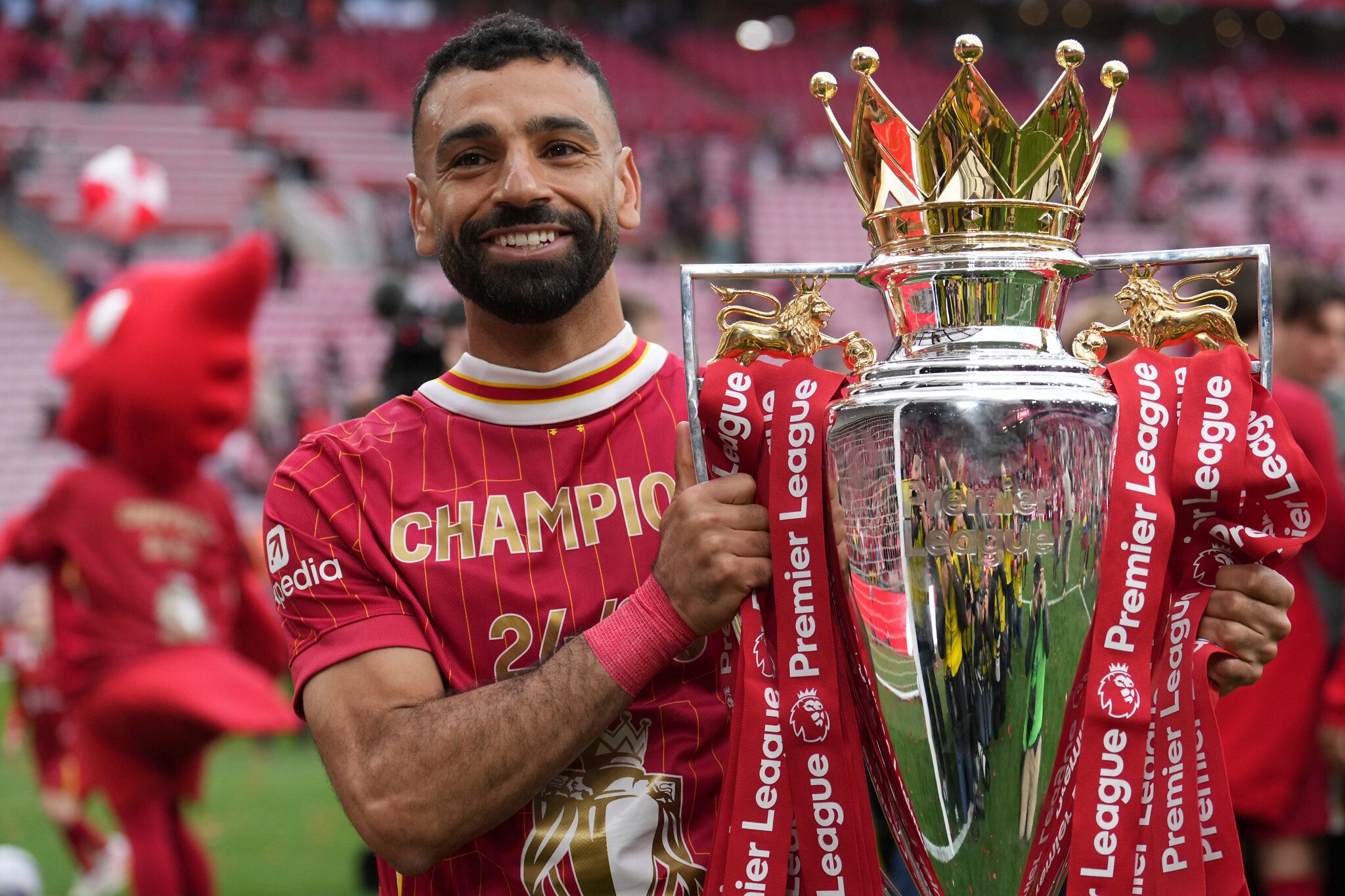 Egyptian soccer star Salah pans UEFA tribute to ex-Palestinian player killed in Gaza